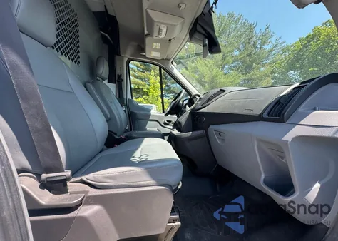 2018 Ford Transit T-150 из США, поврежденный, VIN 1FTYE1CM0JKB27121